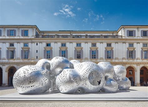 louis vuitton palazzo serbelloni 2023